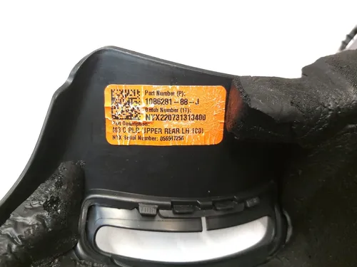 Etykieta kasowa z lewą z uszkodzeniem Tesli Model 3 1086281-88-I