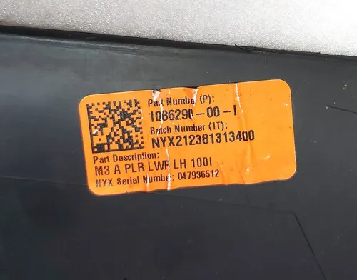 Garnitură prag față stânga Tesla model 3 1086290-00-H