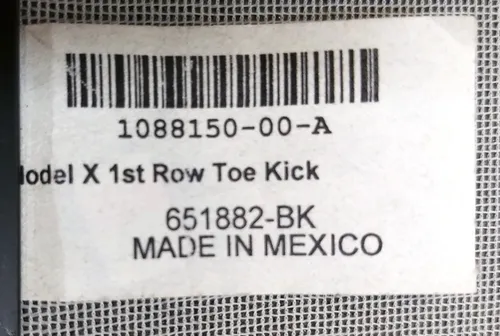 Bedekkussen (leder) onderste stoel 1e zitrij met schade Tesla model S REST, model X 1088150-00-B