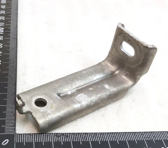 DCDC-Wandlerhalterung Tesla Modell X 1088615-00-A