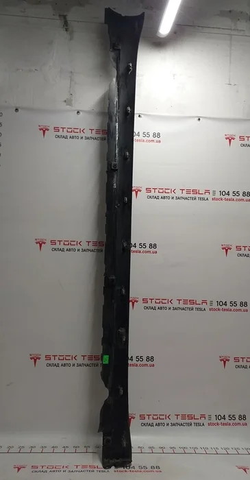 Acoperire prag panou basculant stâng (structural) cu deteriorare Tesla model 3 1089828-00-D