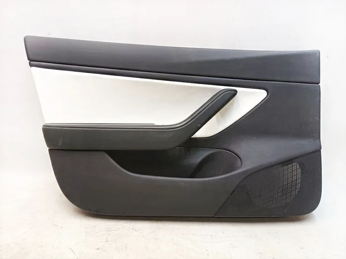 Карта дверей передніх лівих PREM WHITE без блоку склопідіймача та динаміка Tesla model 3 1090409-02-J