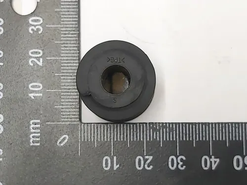 Demop of the Stop of the Hood Cover of the Top sub Hexagon Tesla Model 3, Modelul Y 1090735-00-E