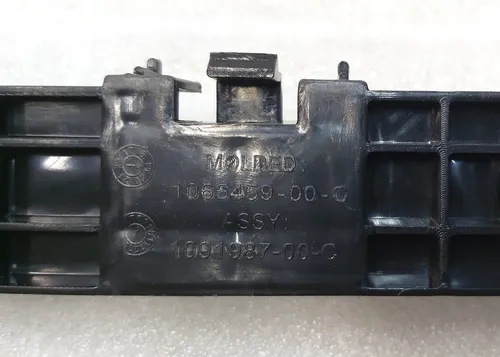 Držák zadního nárazníku pravý Tesla model S, model S REST 1091987-00-C