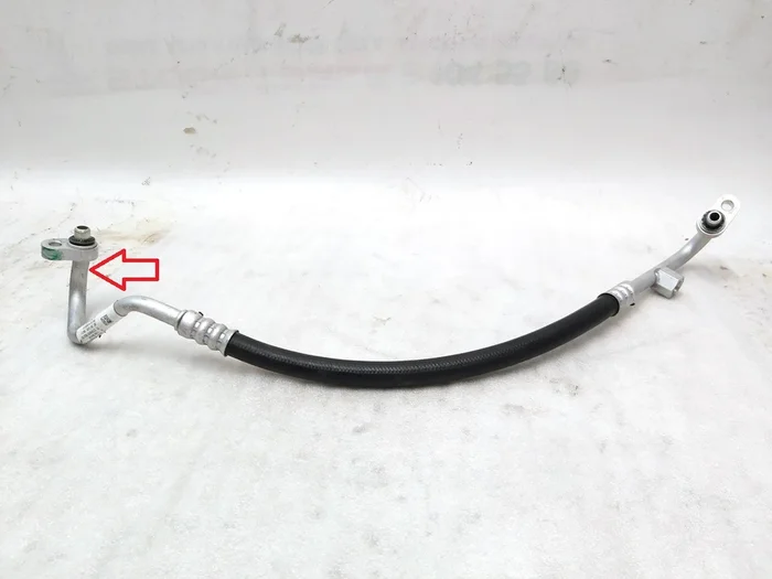 Трубопровод кондиционера выпускной Tesla model 3 1092158-00-F