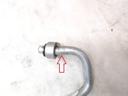 Трубопровод кондиционера выпускной Tesla model 3 1092158-00-F