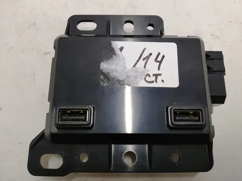 1 Moduł USB, HUB CHARGER Tesla model 3 1093295-00-A