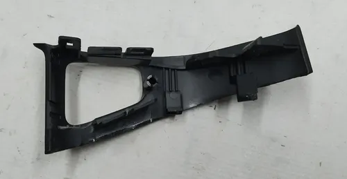 1 Декоративная накладка кнопки открытия двери задней левой (отломан фиксирующий усик) Tesla model 3 1090413-01-L