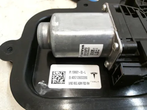 Přední pravicový pravicový model Tesla 3 1096621-00-l