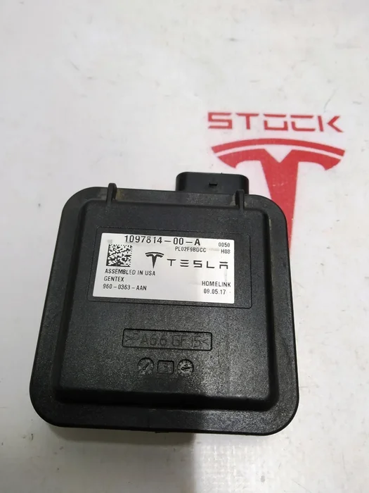 1 Модуль Homelink Tesla S REST 1005371-00-B