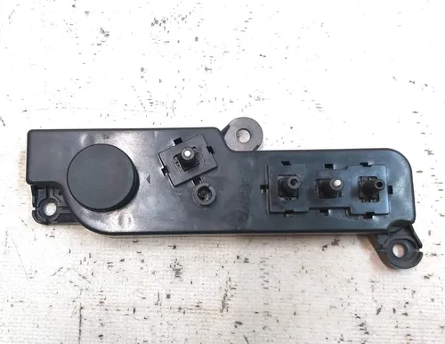 Passagerarsätesjusteringsenhet 8 WAY med spår av oxidation Tesla Model 3, Model Y 1098530-00-F