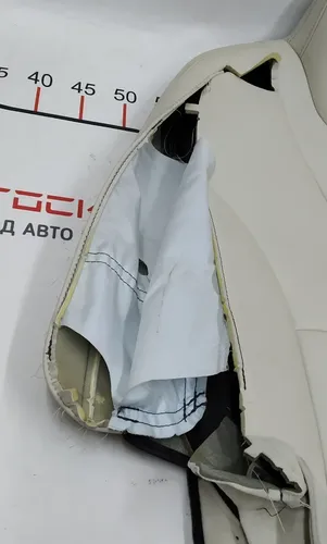 7 Ryglænsbeklædning til enkelt højre sæde 2. række PUR CRM (beskadiget) Tesla model X 2345616-03-A