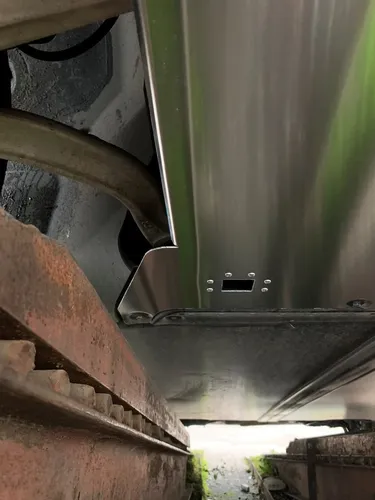 Bodembescherming voor aluminium 2mm Tesla model 3 1104312-00-B