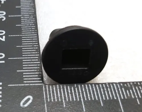 Втулка фіксації ліхтаря заднього 8.2x12.2,1.3 GRIP,2WAY плоска Tesla Model 3, Model Y, Model Y Feb 2025 1104926-00-B