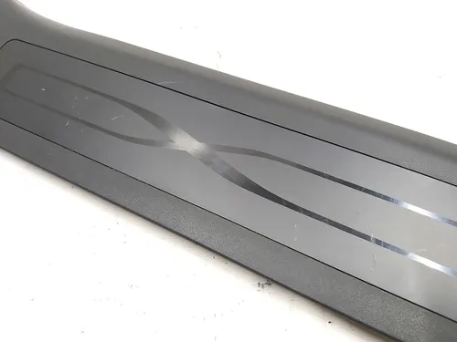 Damaged Rear Right Door Sill Trim Tesla model X 1105148-00-B