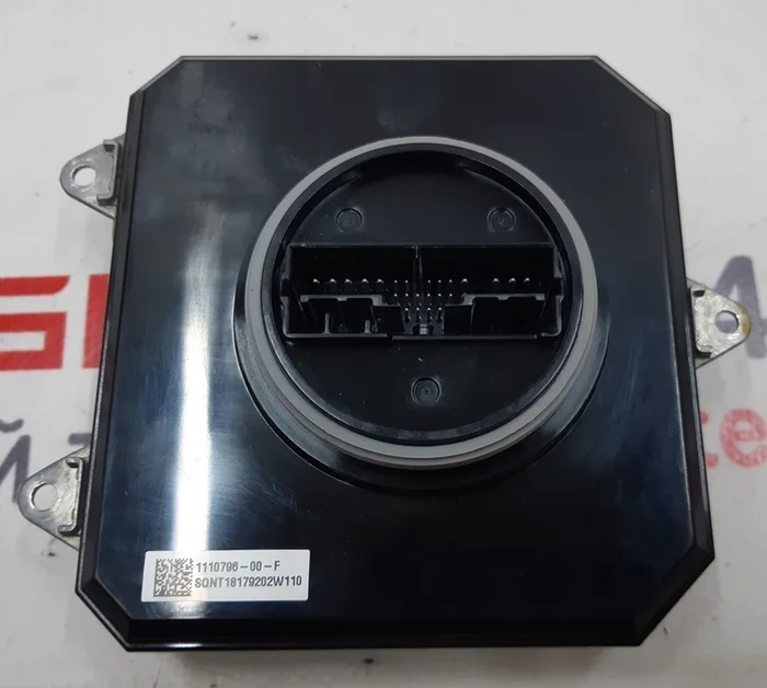 Headlamp control unit for main right UP LEVEL (USA) Tesla model 3, model Y 1077372-00-K