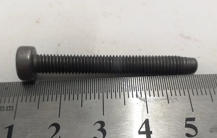 2 Болт SH, M5X37, STL[109], ZNNI, MAT Tesla model 3 1111518-00-A