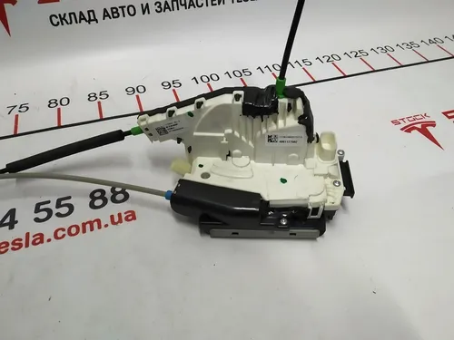 1 Vordere linke Türverriegelung mit Spannmechanismus Tesla Modell X 1126199-00-B