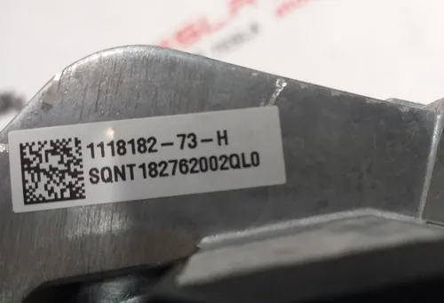1 Controlador de corpo frontal Tesla modelo 3 1118182-12-K