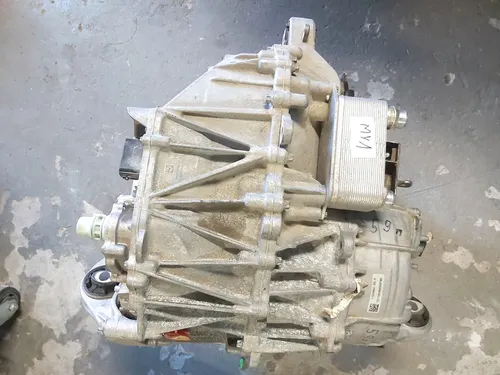 1 Мотор передній у зборі з пошкодженням Tesla model 3 1120960-00-F