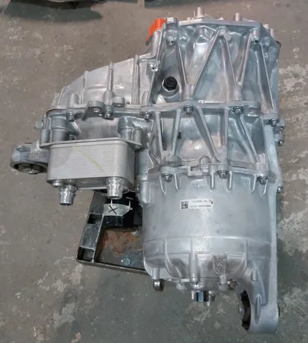 Moteur arrière 1120980 MOSFET PERFORMANSE sans inverseur, raccords, filtre à huile Tesla modèle 3, modèle Y 1120980-00-J