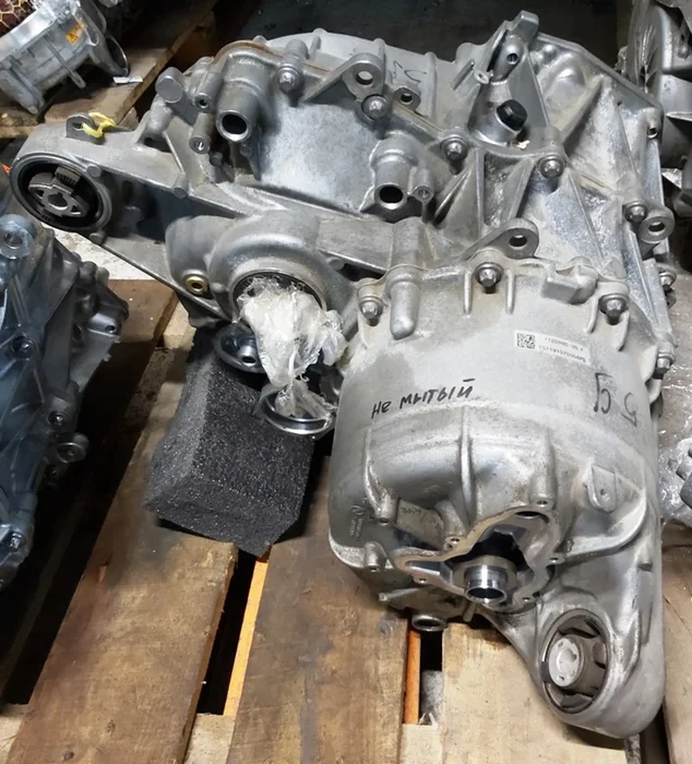 后置电机 3DU MOSFET，GLOBAL 不带热交换器、逆变器、滤油器、泵、配件、旋转变压器 Tesla Model 3，型号 Y 1120990-00-H