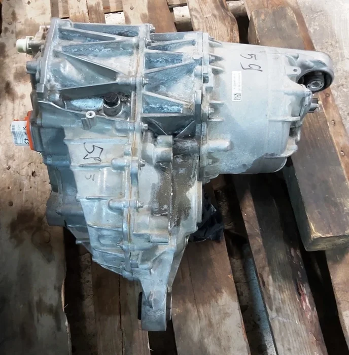 1 Bakmotor 3DU MOSFET, GLOBAL utan värmeväxlare, oljefilter och pump Tesla modell 3, modell Y 1120990-00-H