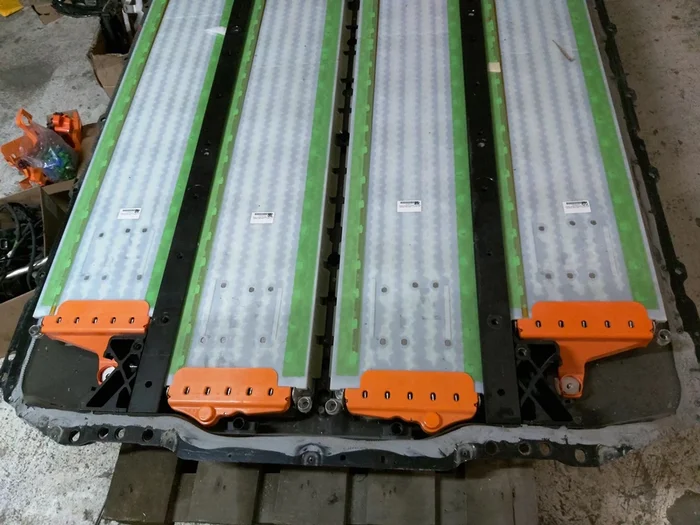 Clădirea bateriei principale Baterie Lungă TESLA Model 3 1104424-00-M