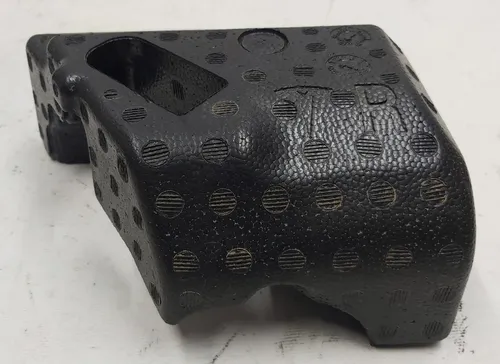 Упор направляючої сидіння другого ряду права (піна) Tesla model 3 1133023-00-D