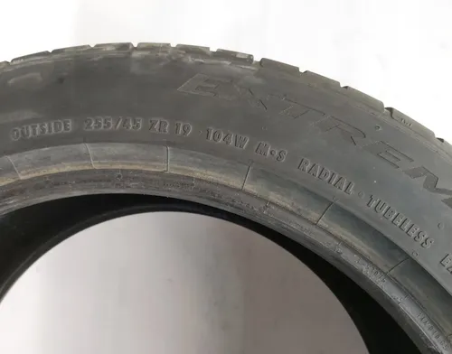 轮胎 255/45 ZR19 104W XL 19AS CONTINENTAL EXTREME 7.50 mm 数据 31/21 Tesla 型号 Y 1188211-00-B