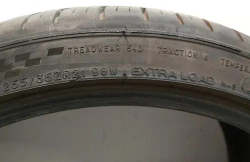 TIRE, 255/35R21 98W XL M S MICHELIN PILOT SPORT FRONT Tesla model Y 1188248-00-B