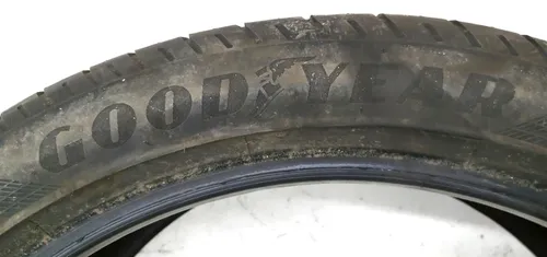 Pneu GOODYEAR 255/40R20 101W XL ALL SEASON accidenté modèle Y 1188255-00-A