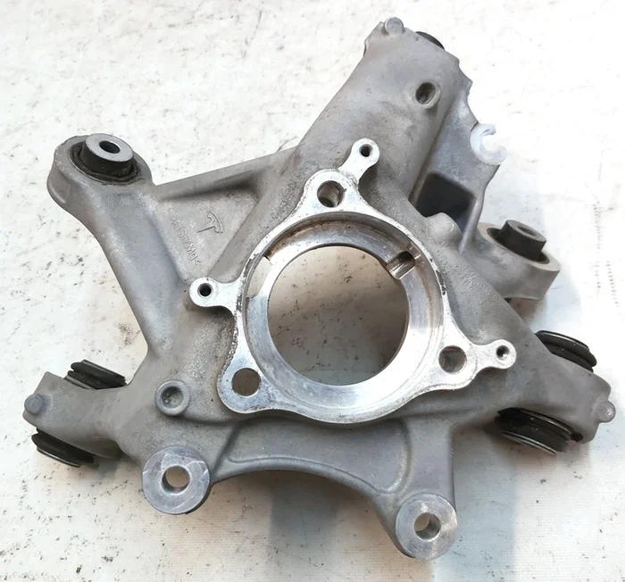 Higve Left Fist (TSAPFA) Tesla Model Y 1188411-00-F