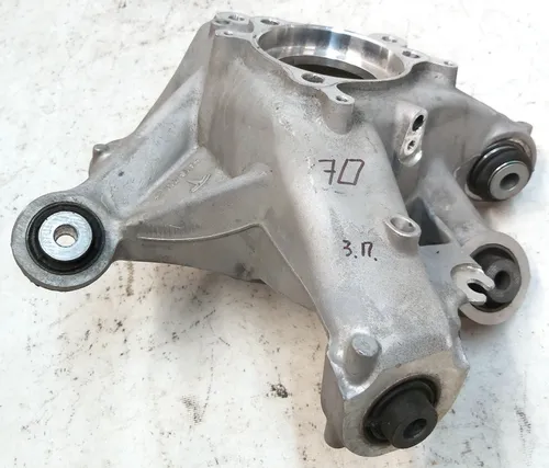 リア右ナックル(トラニオン) Tesla Model Y 1188416-00-G