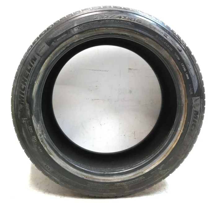 轮胎 235/45R18 98W EXTRA LOAD MICHELIN PRIMACY MXM4 T0 (3.70mm) damagedTesla model 3 1234215-00-A