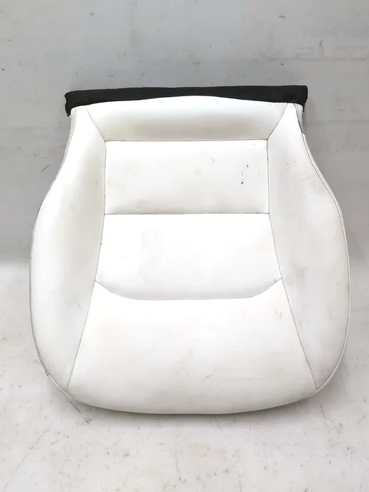 Abdeckung des unteren Teils des Fahrersitzes mit Heizung und Anwesenheitssensor WEISS Tesla Modell 3 7654322-02-F