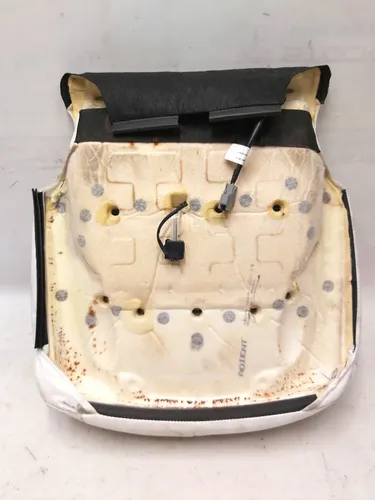 Abdeckung des unteren Teils des Fahrersitzes mit Heizung und Anwesenheitssensor WEISS Tesla Modell 3 7654322-02-F