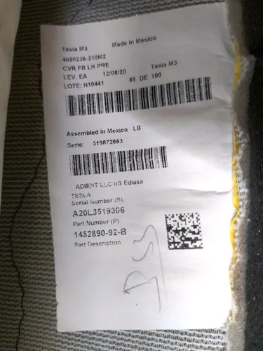 Rivestimento schienale sedile conducente con imbottitura, riscaldato BIANCO Tesla Model 3, Modello Y 1452890-92-F