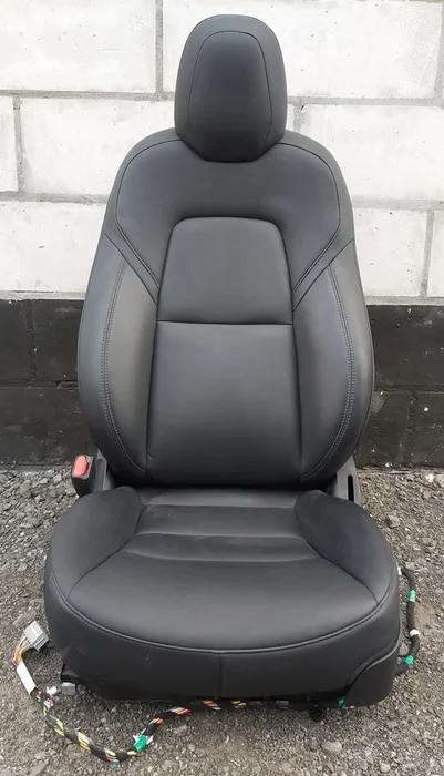 驾驶员座椅 PREM PUR BLK 不带安全带预紧器、调节装置 Tesla 型号 3 7654322-01-B