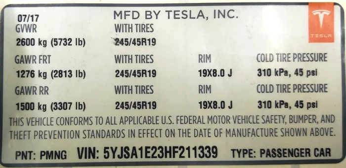 4 Hlavní štítek (štítek, samolepka) s výrobními údaji Tesla model S REST 75 D 1462927-00-C