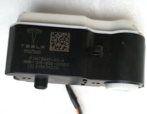 Motor met een Tesla Model 3-laadluikversnellingsbak, model Y 1478840-00-A