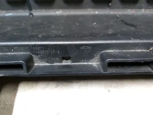 Бокс підкапотний (ванна) Tesla model Y 1492606-00-E