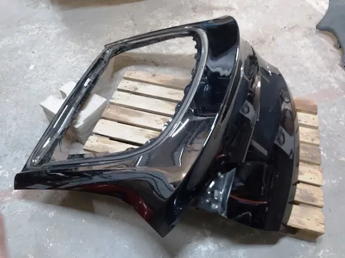 TRUNK COUND (LYADA) Metal PBSB Tesla Modello Y 1493410