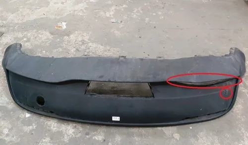 Накладка бампера заднього нижня структурна (губа) з пошкодженням Tesla model Y 1494006-00-A