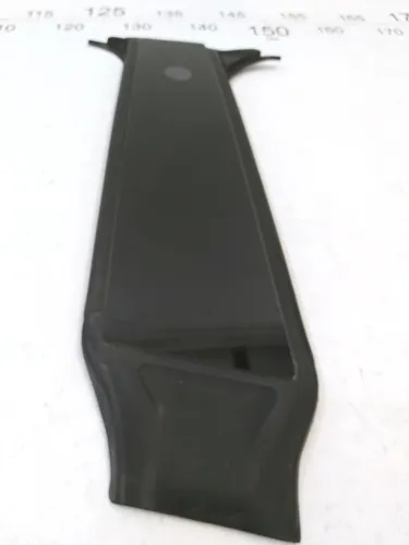Cubierta para pilar B, exterior derecho (vidrio) sin cámara, restaurada Tesla Modelo Y 1506886-00-H