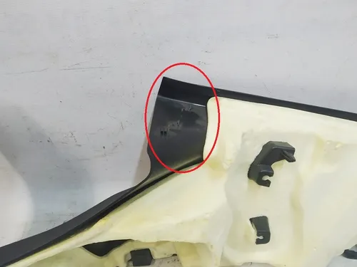 C필러 안전벨트 패드 C 좌측 파손 Tesla 모델 Y 1494608-00-I