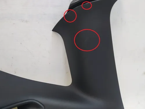 C필러 안전벨트 패드 C 좌측 파손 Tesla 모델 Y 1494608-00-I