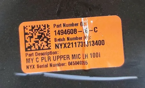 C-stolpe bältesdyna C vänster skadad Tesla modell Y 1494608-79-A