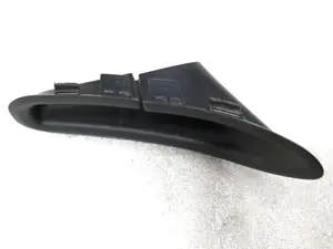 Накладка декоративна ременя безпеки 2-го ряду сидінь права Tesla Model Y 1494613-00-C