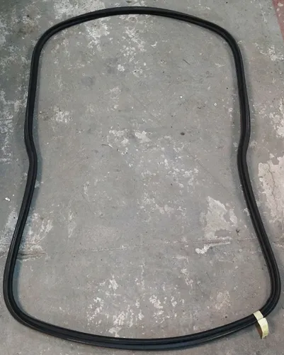 Ущільнювач багажника заднього Tesla Model Y, Model Y Feb 2025 1497681-00-B